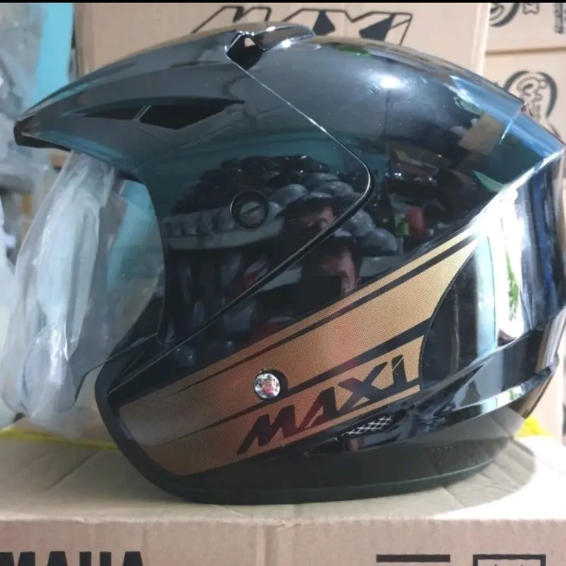 helm half face maxi Motorcycle 1