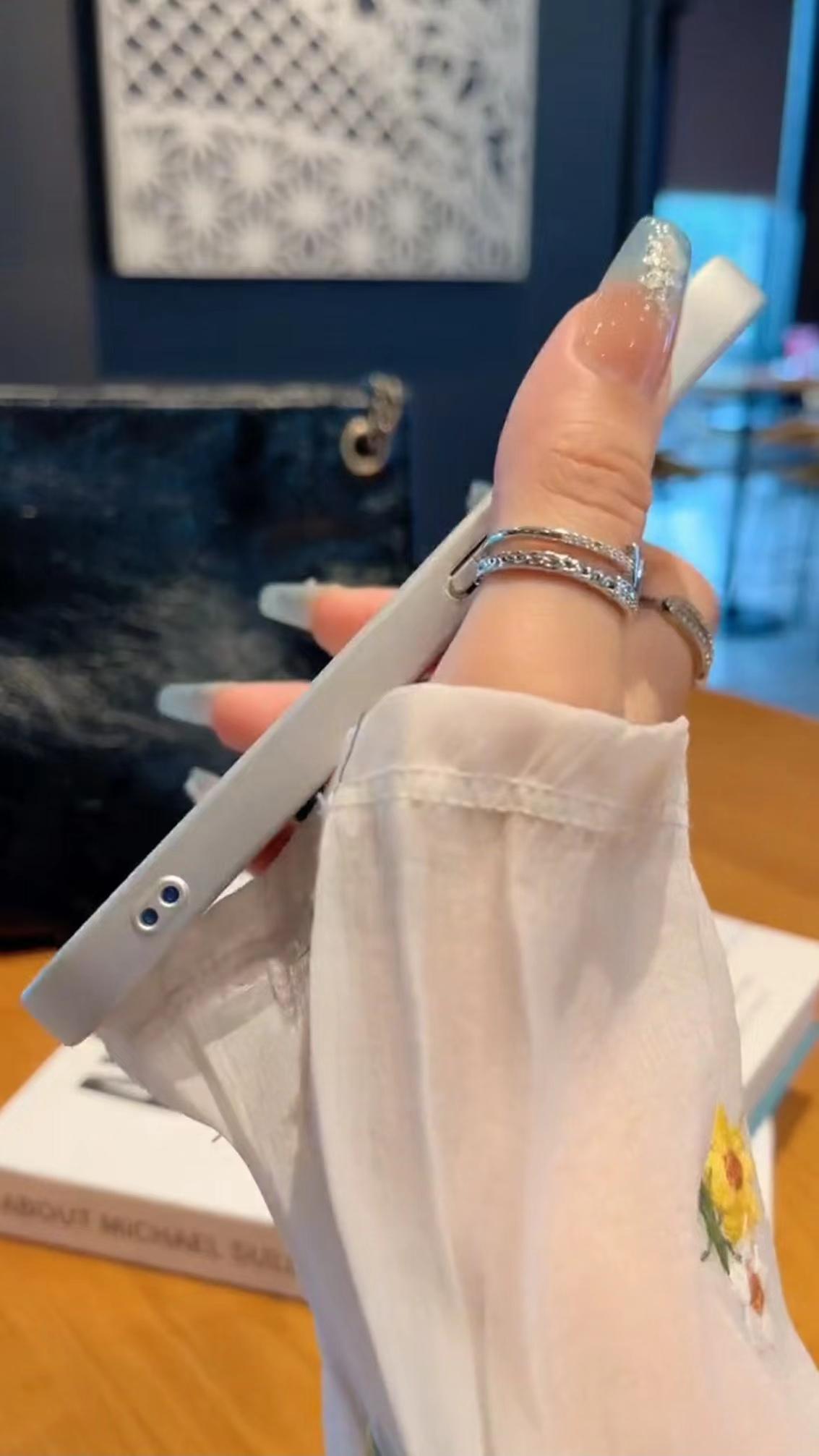 Phone Case for IP 15 Pro max,IP 15plus, 14, 13, 12, 11Fashionable, non-yellowing, drop-proof, metal-painted glass, silver casing  for i̇phone xr aesthetic  mewah elegan cewek Cover Hardcase