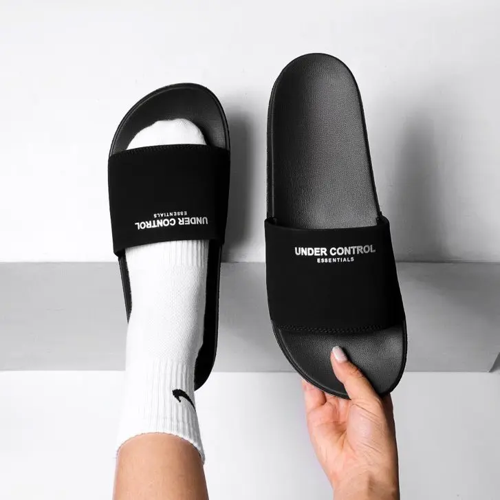 Dép Under Control Nữ Nam Kiểu Dáng Quai Ngang Phong Cách Bassic Slipper Đế Bằng DéP Dép Lê 2
