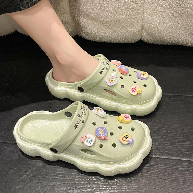 Product Introduction of Hole Shoes Eva Women's Platform plus Height Increasing Summer Outer Wear Closed Toe Non-Slip Deodorant Cartoon New Cool Beach 13