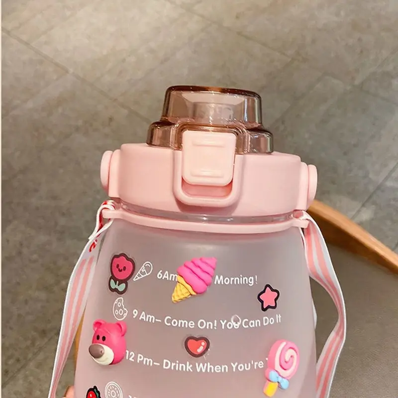 Bình nước cute có ống hút nhựa cao cấp dung tích 1300ml, Bình đựnġ nước có vòi 1,3 lít có chia vạch tiện lợi an toàn 3