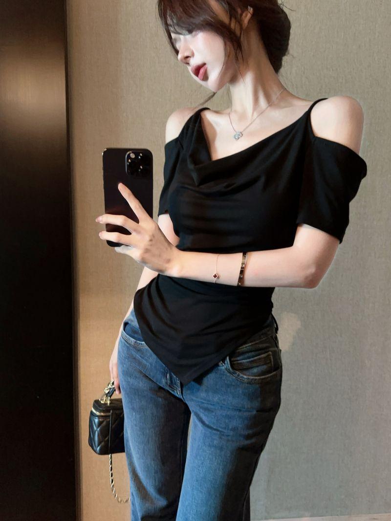Product Introduction of Korean Style Hot Girl off-Shoulder Spaghetti Straps Swing Collar Short Sleeve Top Design Simple off-the-Shoulder Irregular Black T-shirt 6