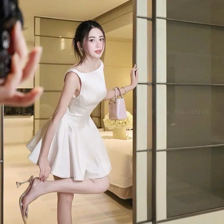 Váy tacta hai màu khoét lưng mềm dày dặn chuẩn form 1