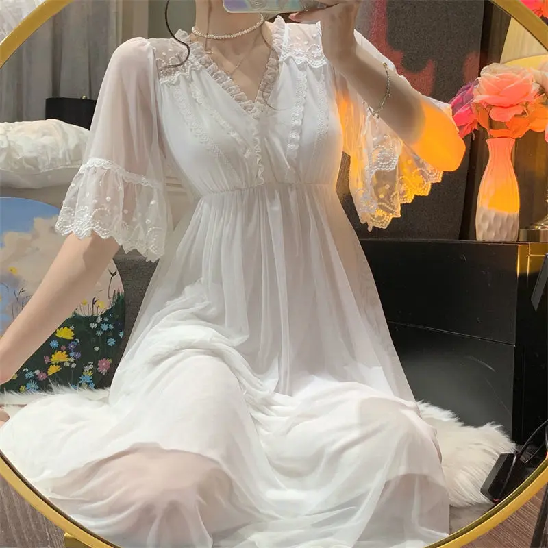 Bộ Đồ Ngủ Có Đệm Ngực, Phong Cách Tòa Án, Váy Ngủ Ren Lưới Mỏng Ngọt Ngào Mùa Hè Cho Nữ, Có Thể Mặc Ngoài Trời, Đồ Mặc Nhà, Bộ Đồ ngắn Tay Women Dress Đầm Ngủ