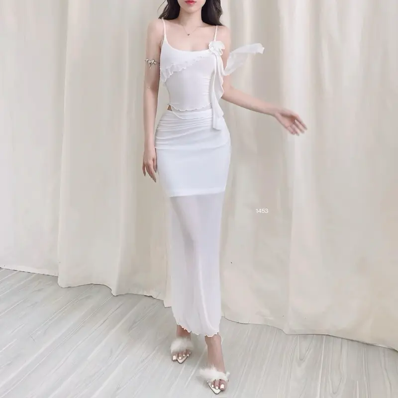 Set áo 2 dây đính hoa và chân váy chất thun lưới có lót 7