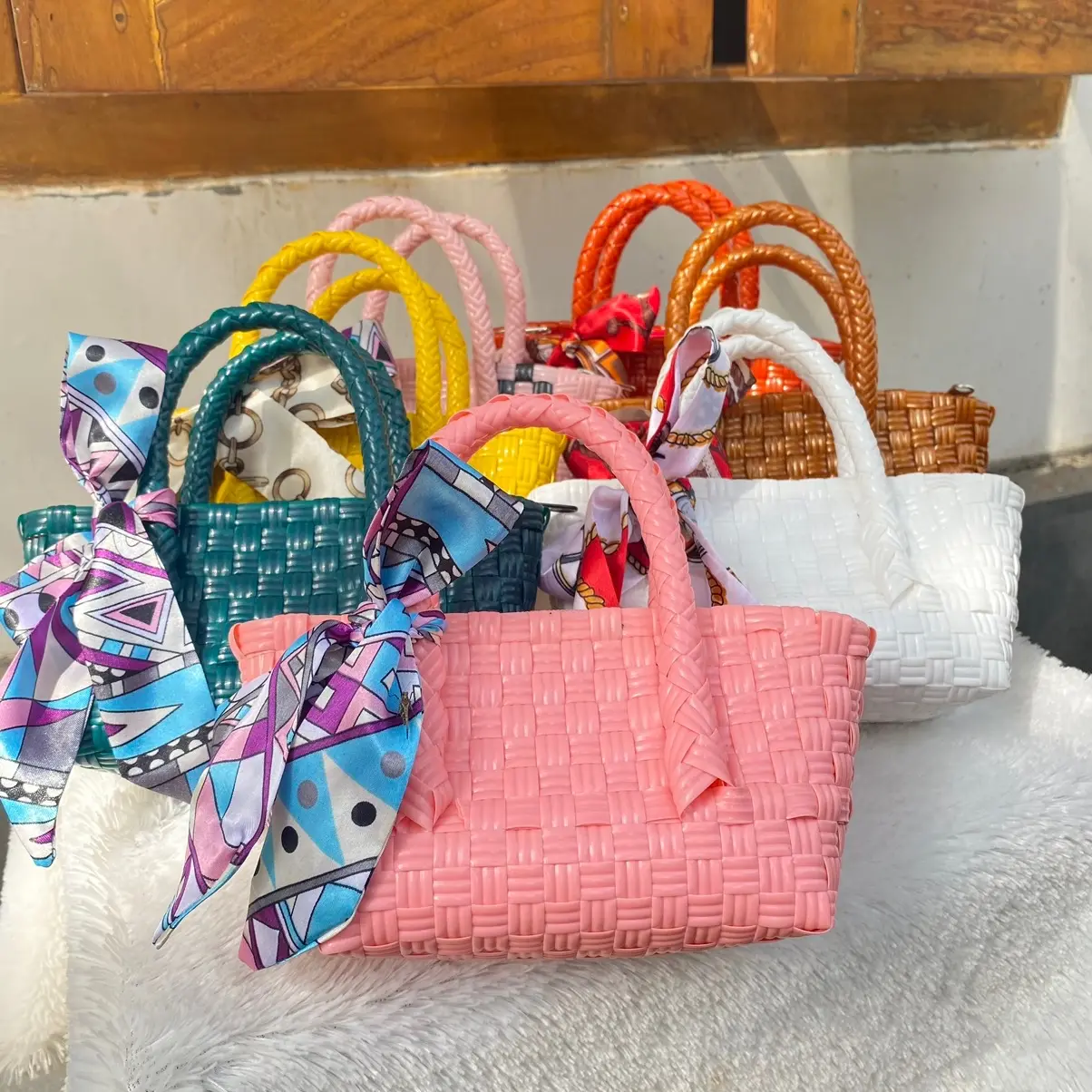 premium mini Dompet Kitty Untuk Wanita Muat Uang Kartu dan Handphone tas alma