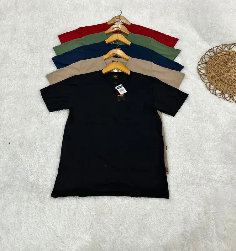 4 PCS 100 RIBU KAOS POLOS BAHAN SEMI KATUN BISA BUAT CEWEK DAN COWOK 2