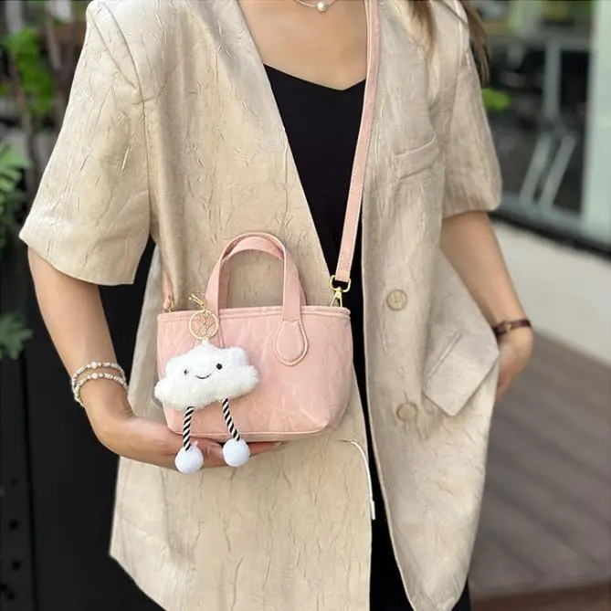 [KÈM CHARM MÂY]Túi xách nữ đeo chéo xách tay túi thời trang Da Nhung mềm đủ màu có khoá miệng chắc chắn bền đẹp phù hợp mọi outfit BH 928 2