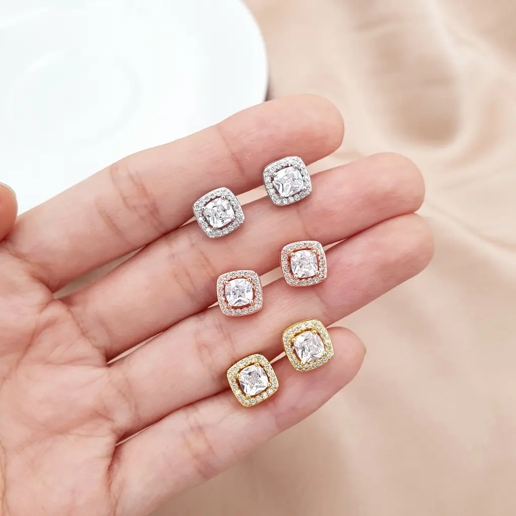 Anting Korea Pesta Tusuk Blink Permata Kotak Chelsea A0044 .