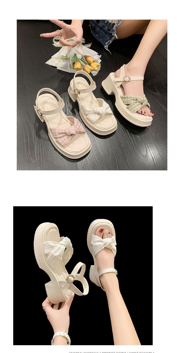 Product Introduction of Dép Sandal Đế Xuồng Đế Dày, Dành Cho Nữ, Thích Hợp Mặc Ngoài Trời, Thời Trang Phong Cách Hàn Quốc Mới, Dễ Phối Đồ, Không Trơn Trượt, Thiết Kế Hở Ngón Chân, Thích Hợp Cho Mùa Hè 2024, Giày 3