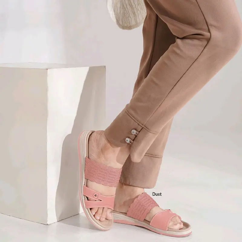 GISSELA SLIP ON 1