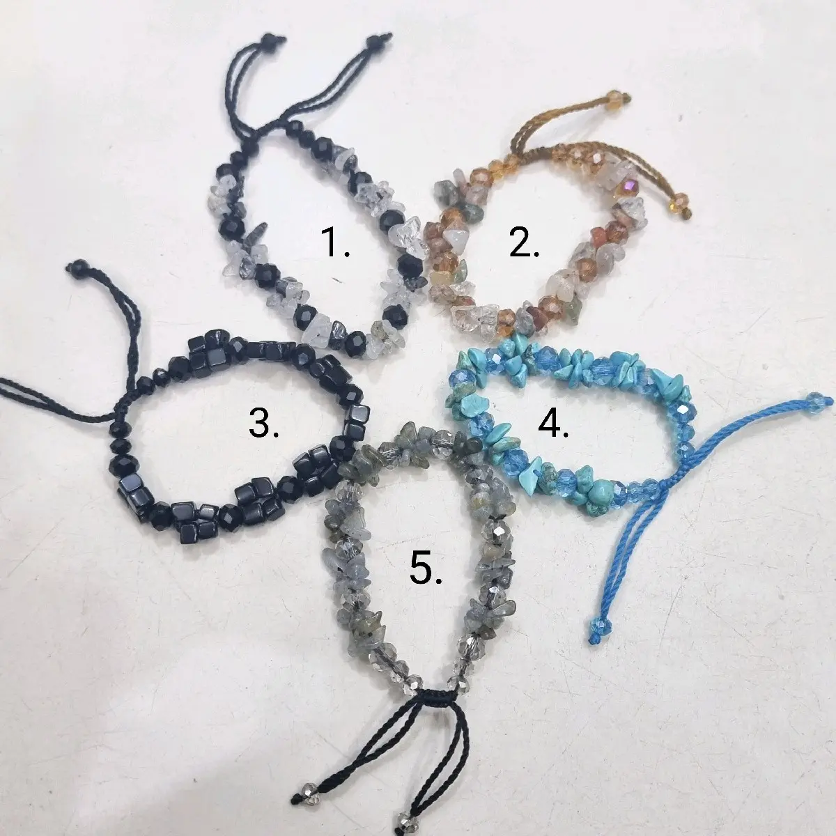 Gelang tali batu kerikil