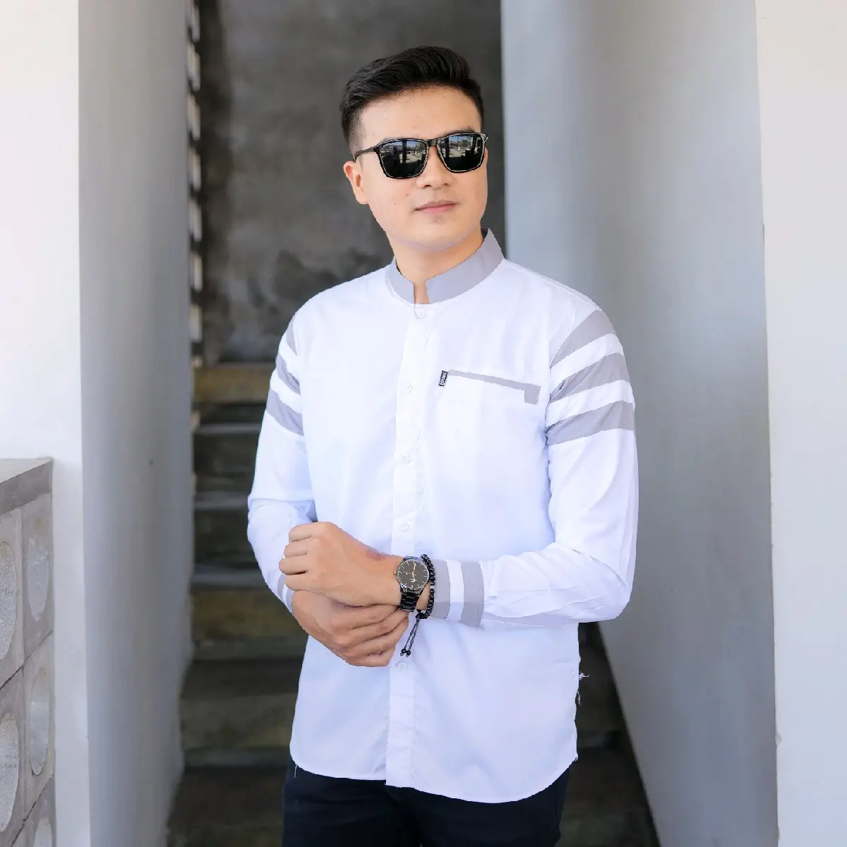 Baju Koko Lengan Panjang Terbaru Elrumi Motif zhebra Warna putih Kombinasi Abu