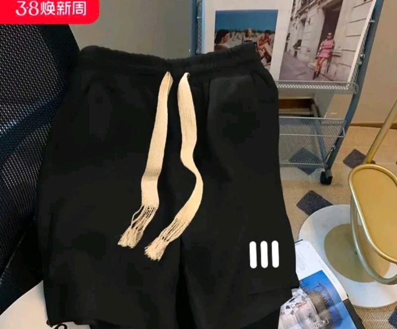 Quần cộc cho bé trai 18 - 45 kg, mẫu 3 sọc  thiết kế năng động, chất vải co giãn tốt, thấm hút mồ hôi. Hàng may kỹ 4