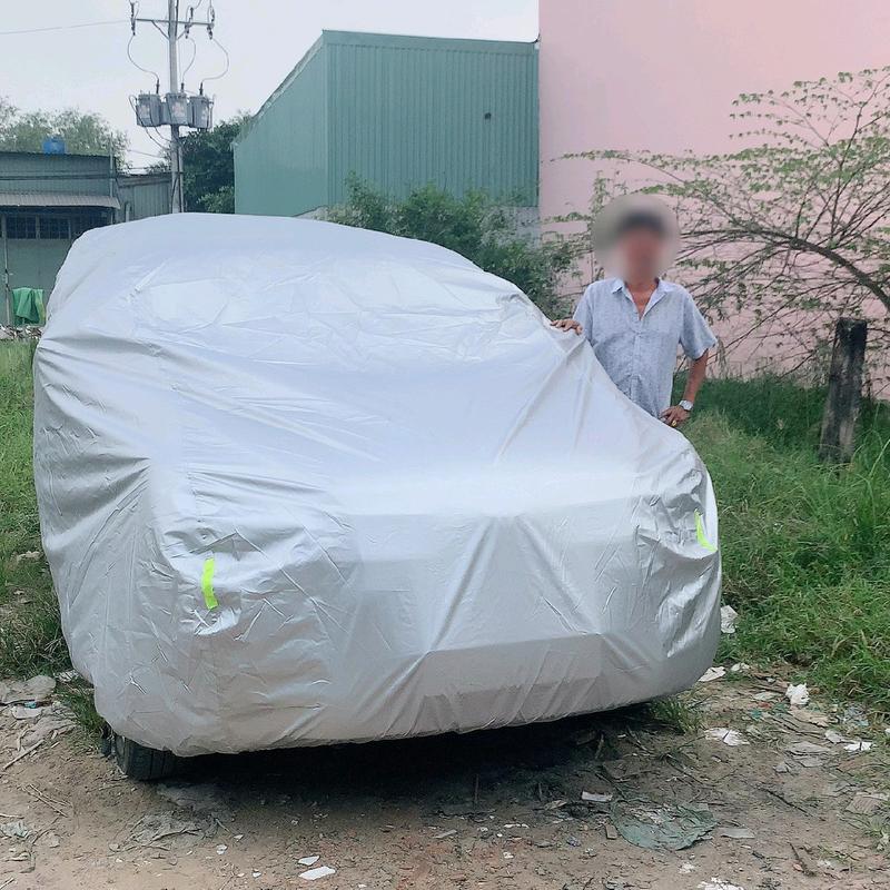 Bạt phủ xe ô tô TOYOTA INNOVA vải dù tráng bạc chống mưa và nắng tốt kèm hộp đựng. 3
