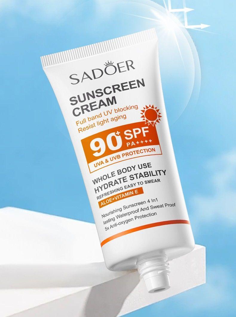 Product Introduction of High Power Whitening Sunscreen Lotion Facial Body Isolation Sunscreen Lotion Spf90 + Isolation UV Protection Waterproof for Men and Women Skincare Skin Repair Comfort 10
