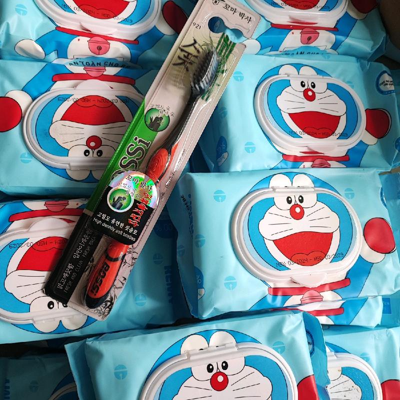 {Tặng 1 bàn chải} Combo 15 gói Khăn giấy ướt Remy Doreamon Phú Đạt An toàn cho da em bé Khăn Ướt Cho Bé