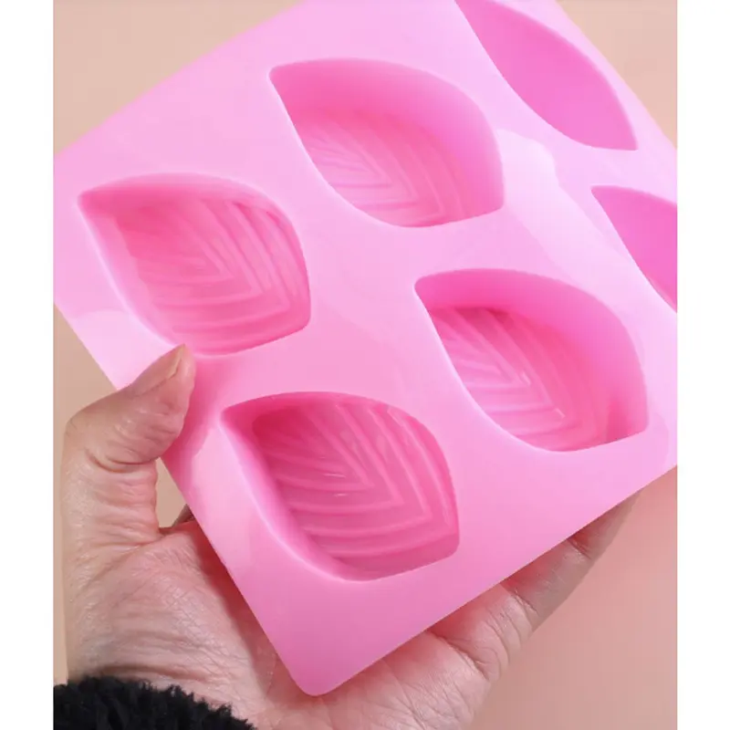 Khuôn Silicon Hình Lá Dễ Thương Làm Rau Câu, Bánh Da Lợn, Socola, Pudding, Sáp Nến 3