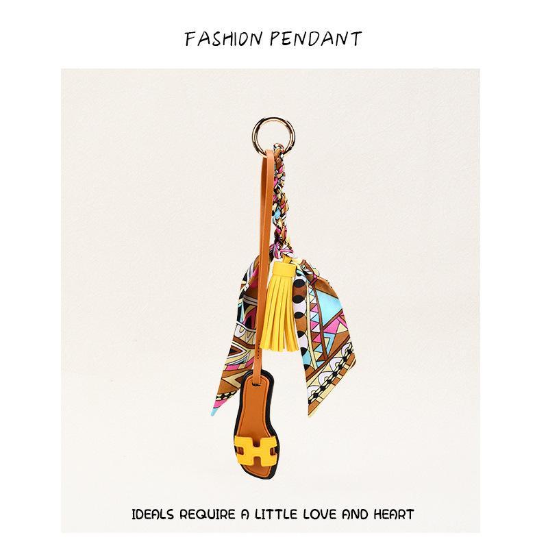 Bag Charm Tassel Scraf dan H Shoes Gantungan Tas Wanita Aksesoris Tas Dekoratif Tassel