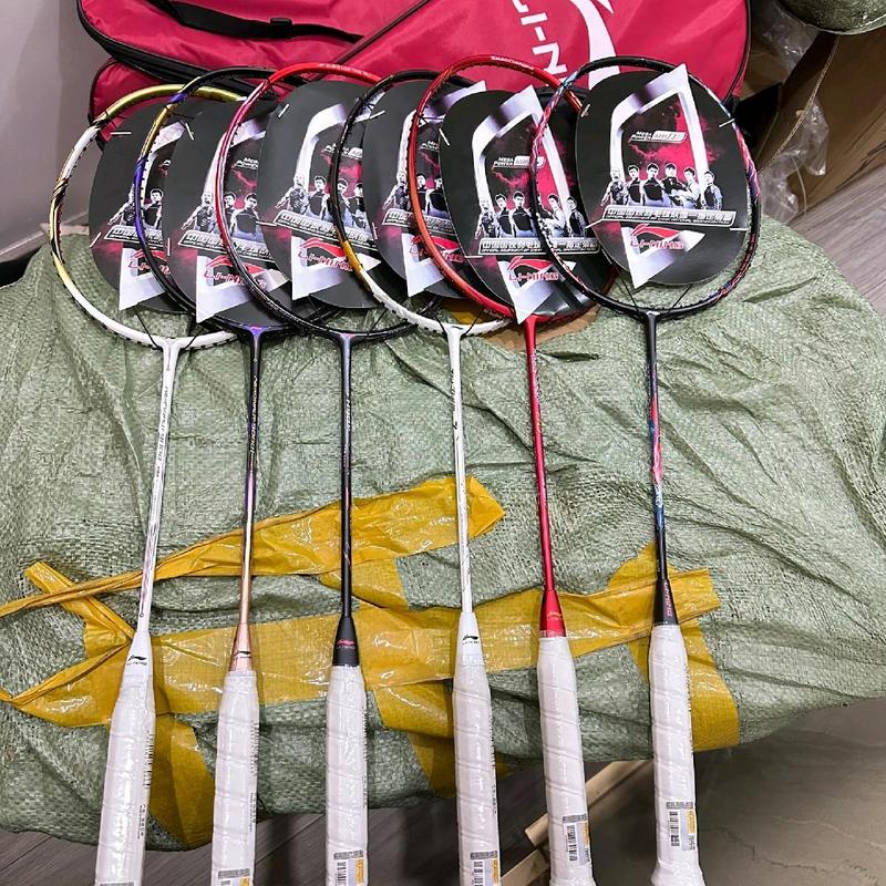 Vợt Lining Khung Carbon 100% ( Căng Sẵn 11kg + Quấn Tay + Bao Đơn )