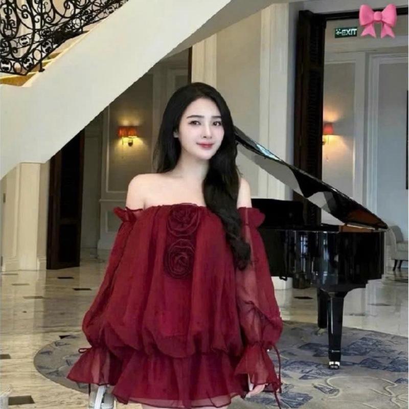  Đầm tơ bẹt vai tay dài bồng bềnh gắn hoa hồng kèm quần rời tiểu thư dư tiệc sang chảnh Nữ 