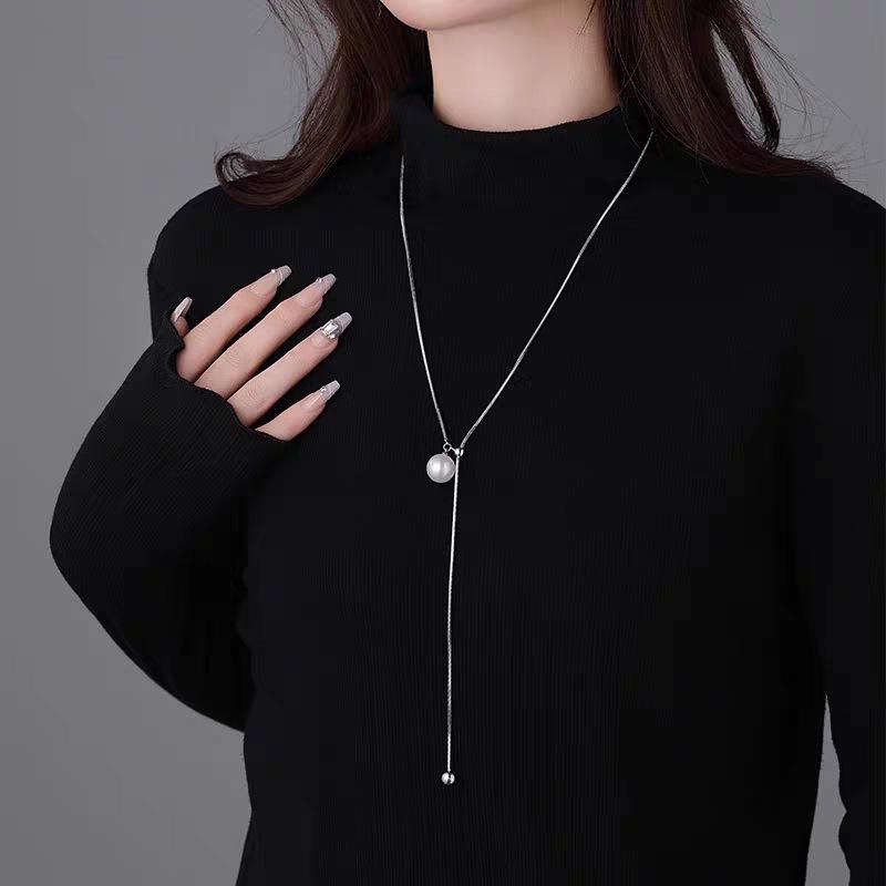 Product Introduction of Pearl Necklace for Women, Niche Light Luxury Design, High-end Fashionable Temperament, Clavicle Chain, Choker, Sweater Chain, Bead Chain 24