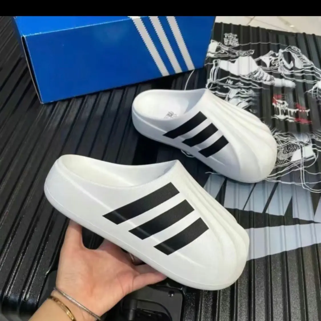 Sục adi nam nữ hottrend tăng chiều cao , sục mùa đông đủ size 36-43 fullbox