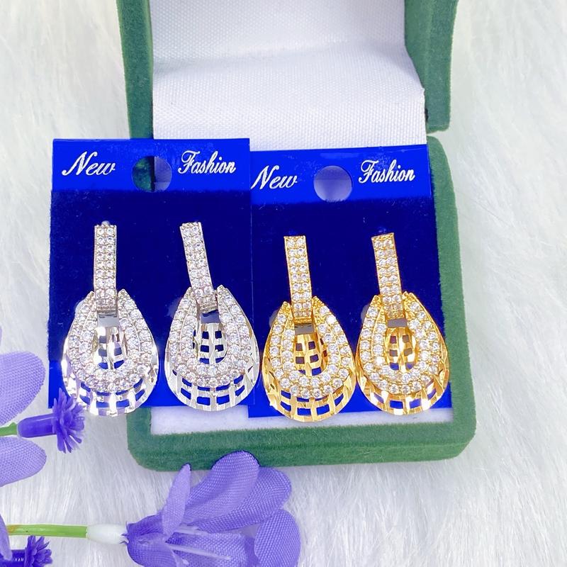 hoa tai nữ tòn teng hàng titan cao cấp mạ bạch kim -mạ vàng 18 k cao cấp Không phai ,xiêu xang dành cho nữ. Khuyên Tai