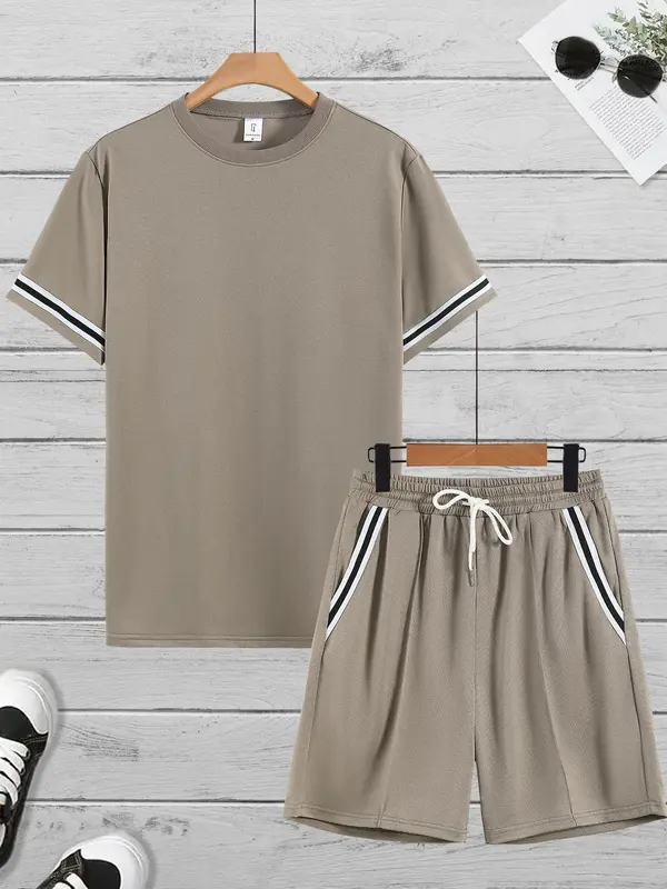 Classy Two Piece Sets Men's Contrast Binding Tee & Drawstring Waist Shorts Set, Casual Short Sleeve Round Neck T-shirt & Pocket Track Shorts, Autumn Outfits, Menswear, Posh Men's Clothes, College Outfits UK, Balkan School Outfits, Outfit Sets for Men 5
