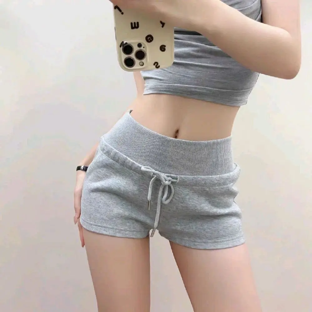 Combo 2 Quần short  ,bản cạp to tôn dáng,có dây rút. Chất vải  2 da mềm co giãn  tốt ,mặc được 4 mùa.Nữ Women Pants