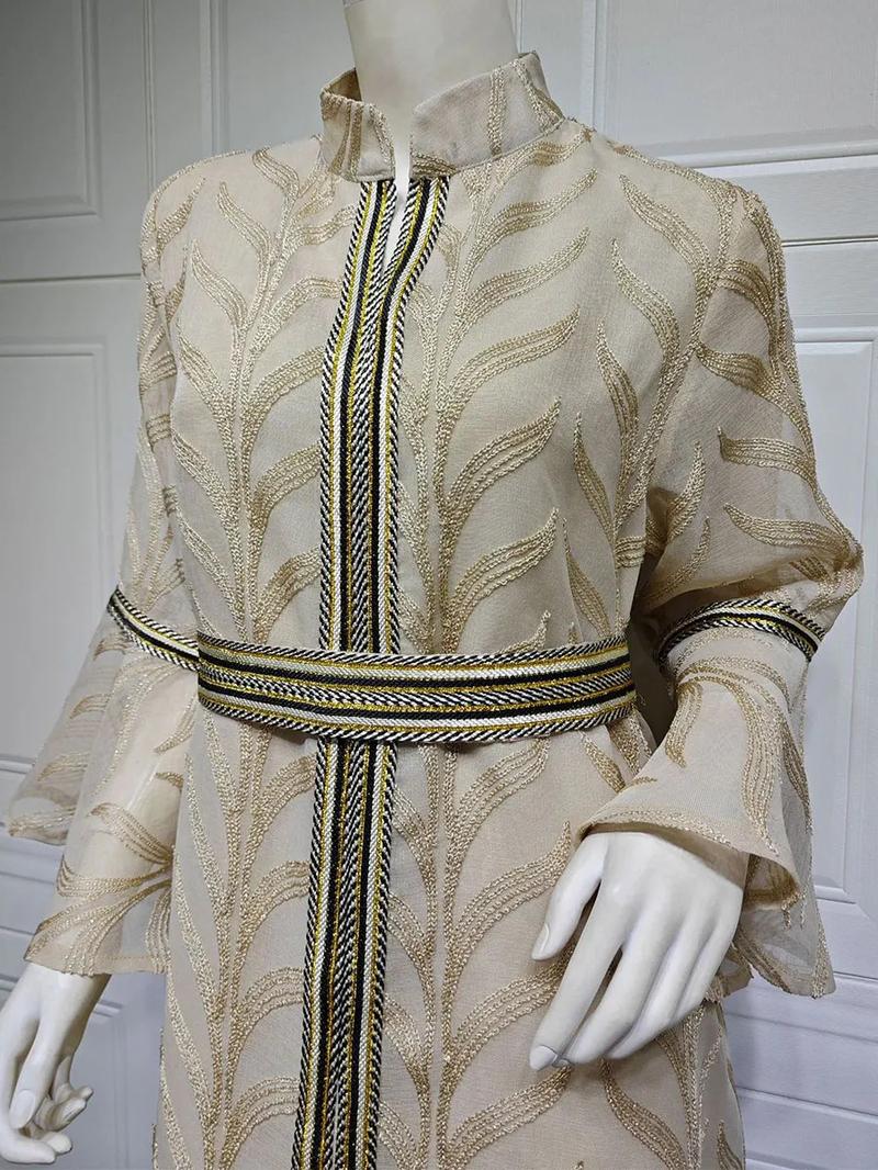 Product Introduction of Dubai Embroidery Abaya With Belt For Muslim Woman Notched Stand Collar Flare Sleeve Elegant Loose Moroccan Saudi Kaftan 18