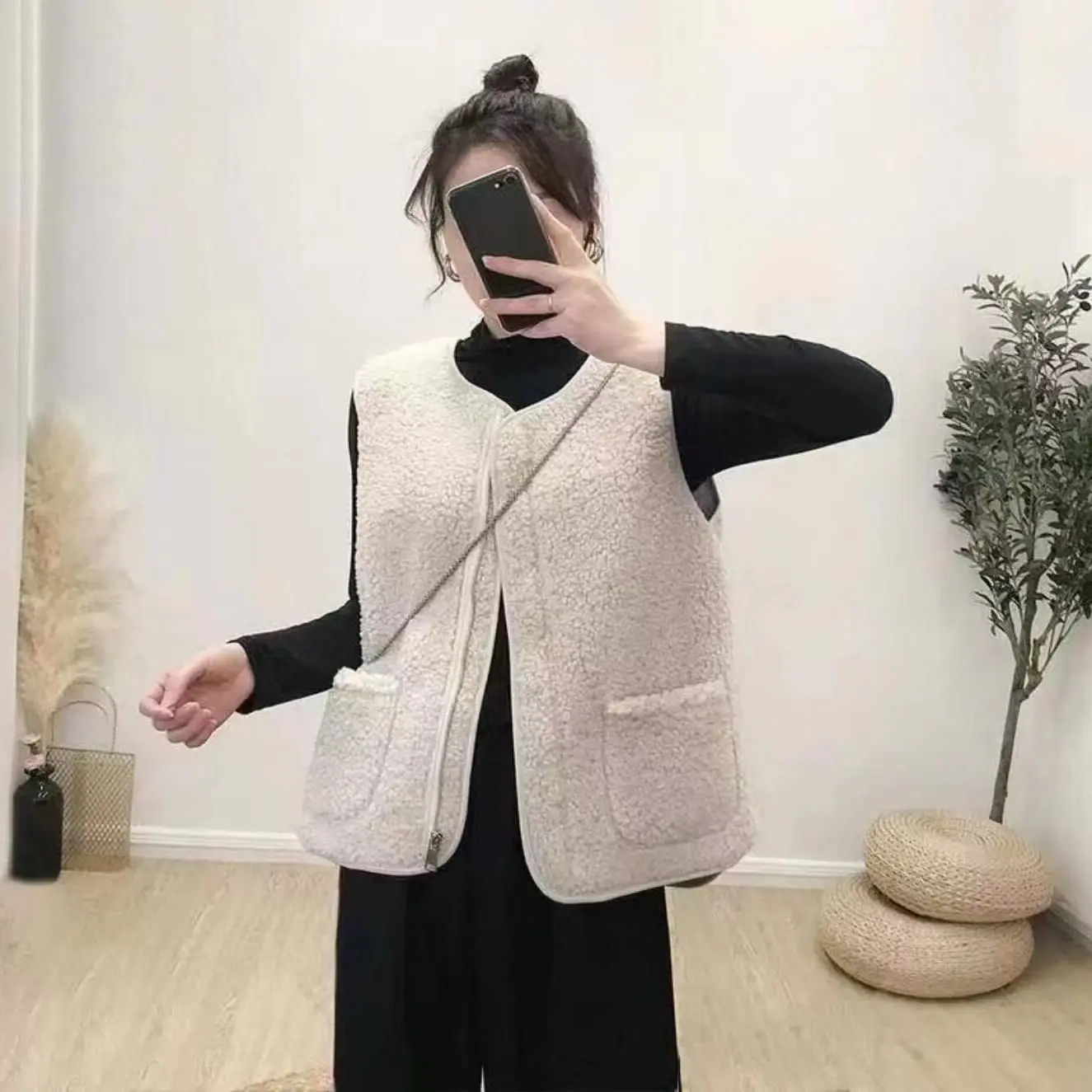 Áo Ghi Lê Len Cừu, OOTD, Nữ Mùa Thu Và Mùa Đông, Có Thể Mặc Ngoài Trời, Phong Cách Phương Tây, Hàng Mới Về, Thích Hợp Cho Học Sinh, Phong Cách Hàn Quốc, Áo Ghi Lê Dáng Rộng
