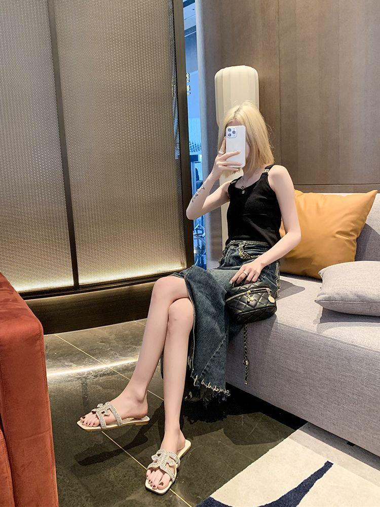 Product Introduction of Dép Da, Phong Cách Thanh Lịch, Dành Cho Nữ, Hở Ngón, Dép Lê, Hàng Mới Về Mùa Hè, Đế Bằng, Thiết Kế Váy Độc Đáo Có Thể Đeo Ngoài Trời DéP Shoes GiàY 22