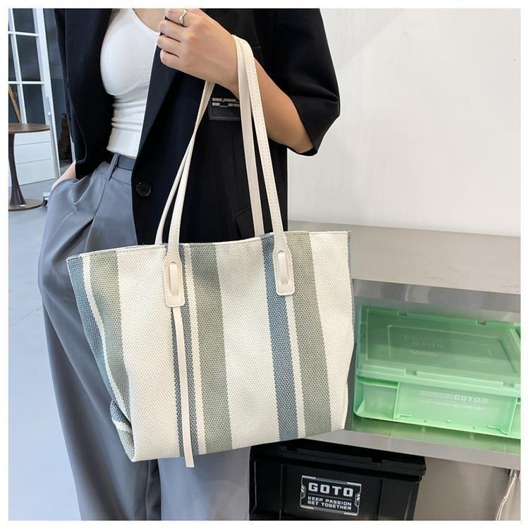 Product Introduction of Túi Vải Bố, Dung Lượng Lớn, Dành Cho Nữ, Túi Tote Thời Trang Người Nổi Tiếng Trên Internet Phổ Biến Mới 2024, Thích Hợp Đi Làm Và Đi Làm, Túi Đeo Vai Lớn 8