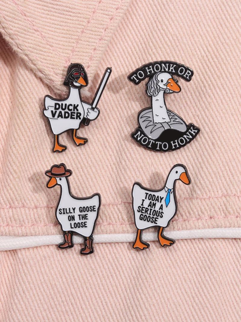 Product Introduction of Cute Goose Design Brooch, Fashion Alloy Badge for Daily Clothing Decor, Trendy All-match & Exquisite Brooch for Birthday Gift 0