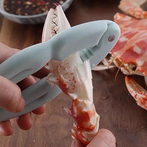Kìm kẹp bấm càng cua, ghẹ, tách các loại vỏ hạt cứng nhỏ gọn, tiện lợi chất liệu nhựa an toàn 2