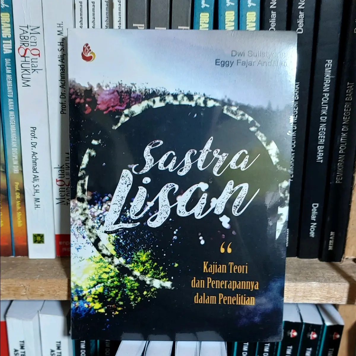 buku sastra lisan
