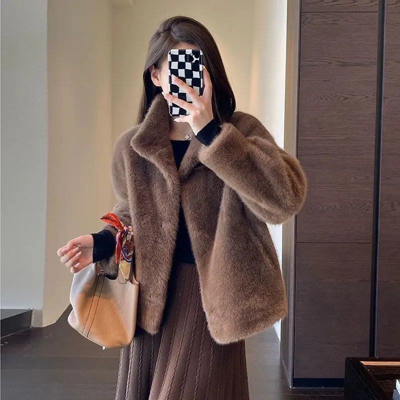 Áo Khoác Lông, Hàng Mới Về Của Haining, Dành Cho Nữ, Làm Bằng Lông Chồn, Ngắn, Cổ Chân Đế Lông Tích Hợp, Phong Cách Châu Âu, Dày Dặn, Làm Bằng Lông Chồn