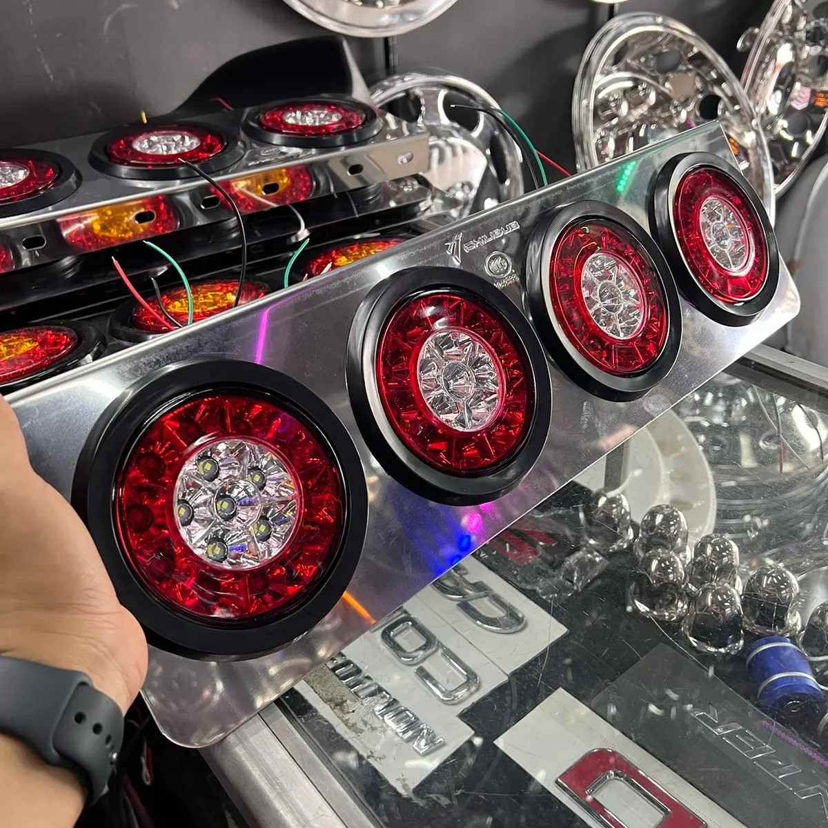 Lampu stop oscard 4 kiri 4 kanan kedudukan stainlees
