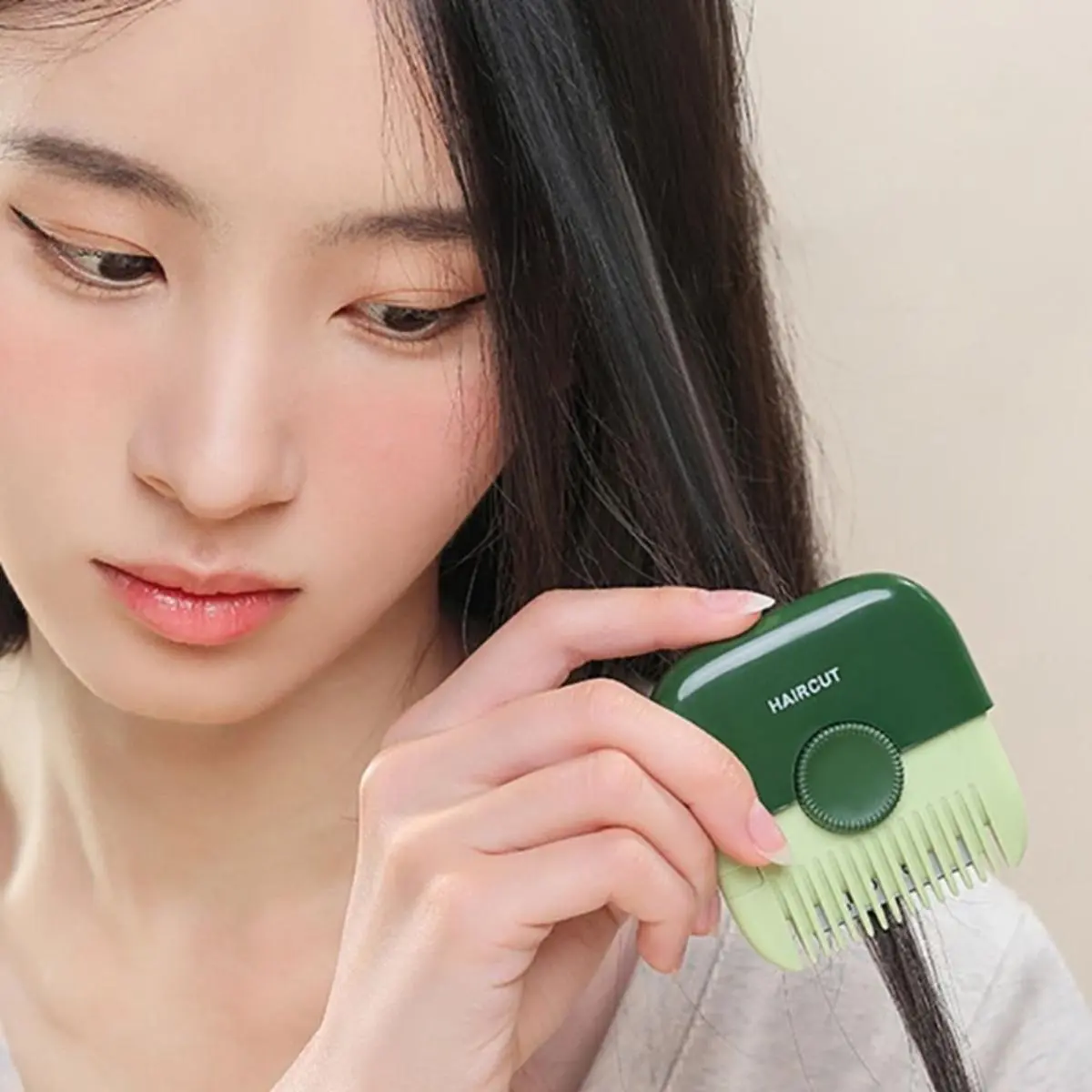 1 Bangs Trimmer Comb Styling Tool Hair Trimmer Portable Hair Cutter for Women Beauty 2 in