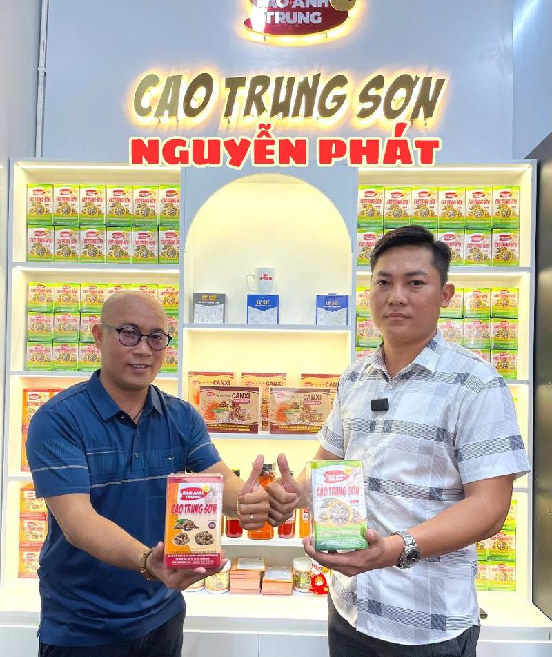 Product Introduction of Bột Ngải Đen Cao Cấp Cao Trung Sơn 150g - Sản Phẩm Chính Hãng 3