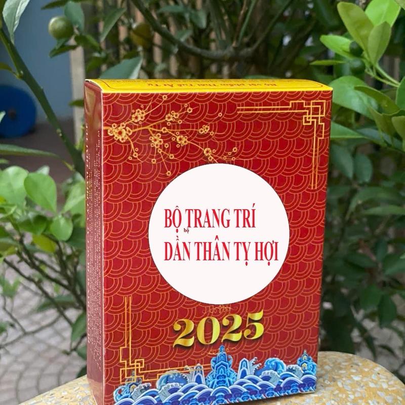 Bộ trang trí bàn làm việc dần thân tỵ hợi vào năm 2025 2