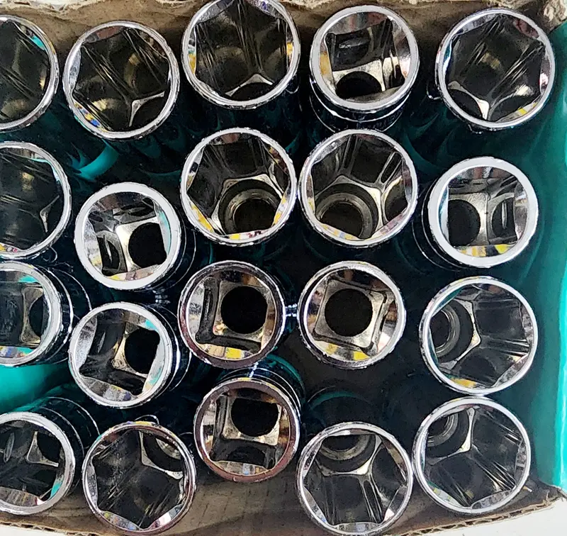 Đầu tuýp, đầu khẩu dài 1/2 vặn bulong các số từ 8 đến 32 2