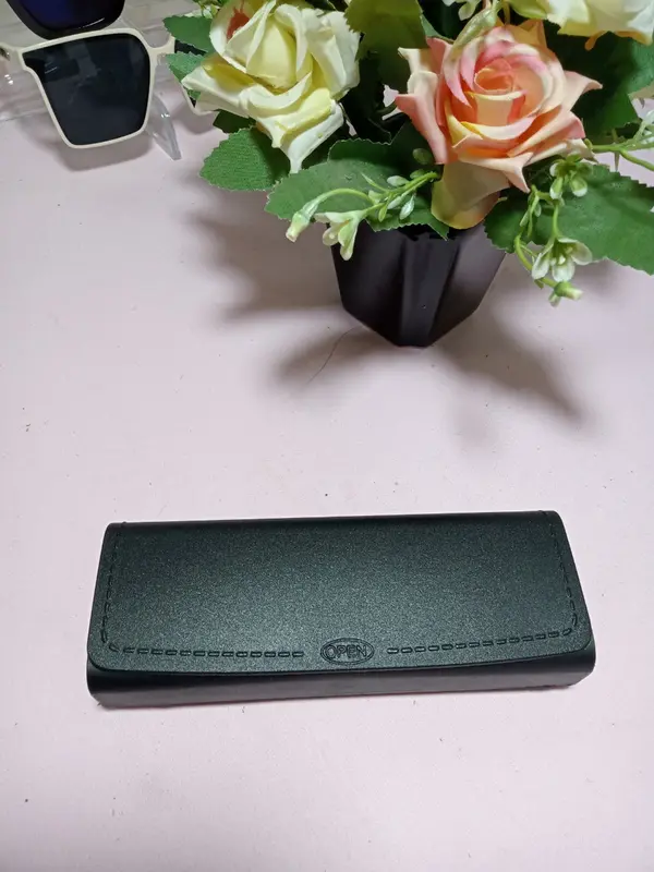 [Shop Khai Trương Nhiều Ưu Đãi] Hộp đựng Kính, hộp kính cận,đựng đồ trang sức giúp bảo vệ kính không bị xước nhiều màu 4