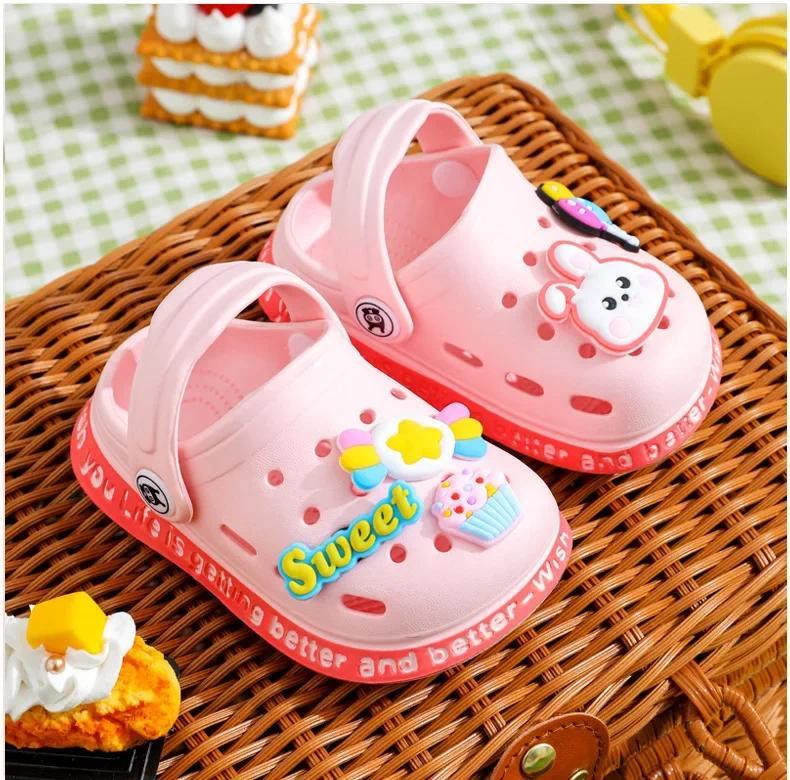 Product Introduction of Garden Clogs Shoes Boys Girls Beach Sandal Kids Lightweight Breathable Cute Cartoon Slip on Mules Baby Slipper 4
