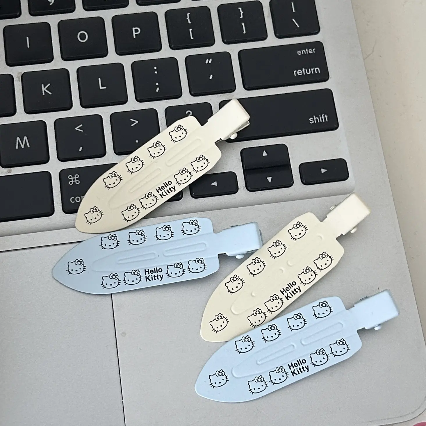 Alloy Seamless Barrettes Hello Kitty Eight-Character Bangs Side Clip Bangs Forehead Clip Makeup Barrettes
