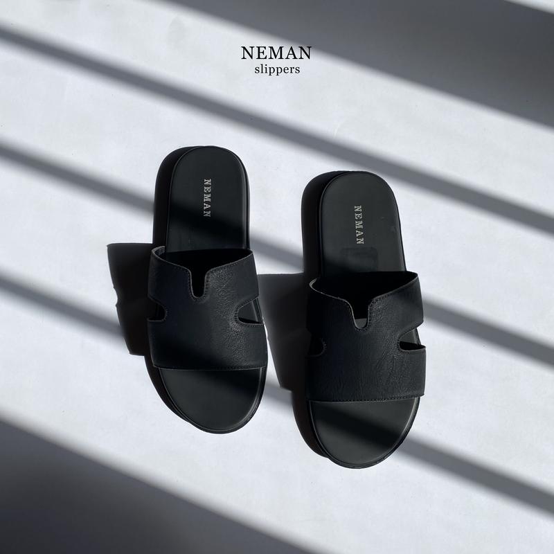 Product Introduction of Dép Quai Ngang Chữ K NEMAN, Khâu Quai Xuyên Đế, Quai Da Microfiber Không Nổ MS21 Cao Su Đế Bằng DéP 12
