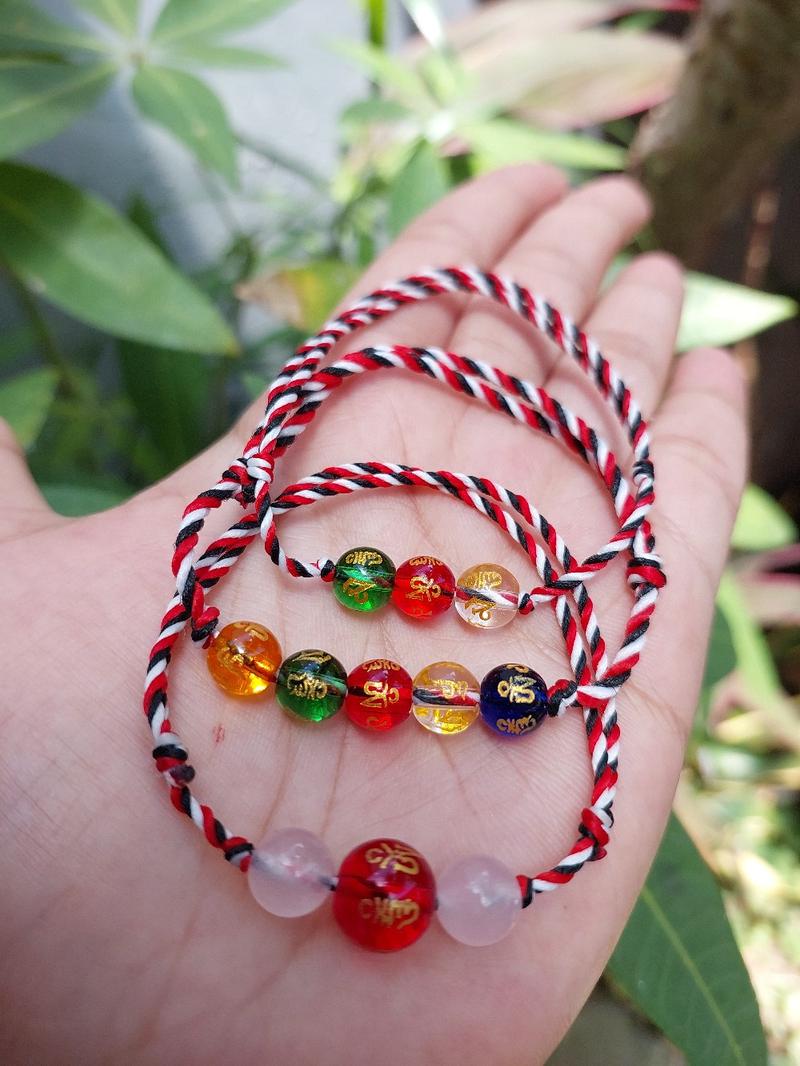 Product Introduction of April Gallery - Paket 3 Gelang Tridatu Mantra Panca Rose Cinta Perempuan Laki-laki Batu Aksesoris Benang Putih Bracelet 1