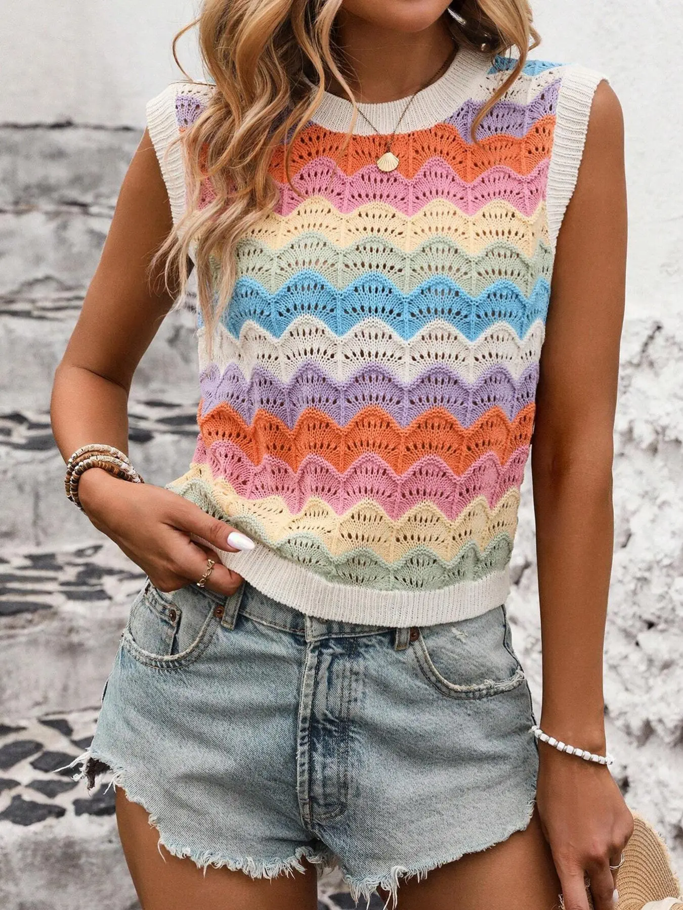 Women's Colorful Wave Striped Sweater Vest, Casual Sleeveless Round Neck Knit Top for Daily Wear, Ladies Clothes for All Seasons