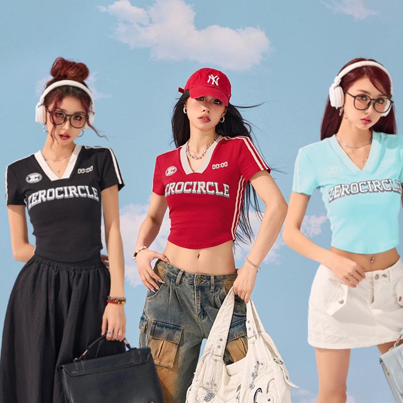 American Retro Letter Print V-neck Short Sleeve T-shirt Women Y2K  Crop Top 1